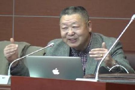 燕山大学国际关系学系主任、教授张鸿石先生在讲座